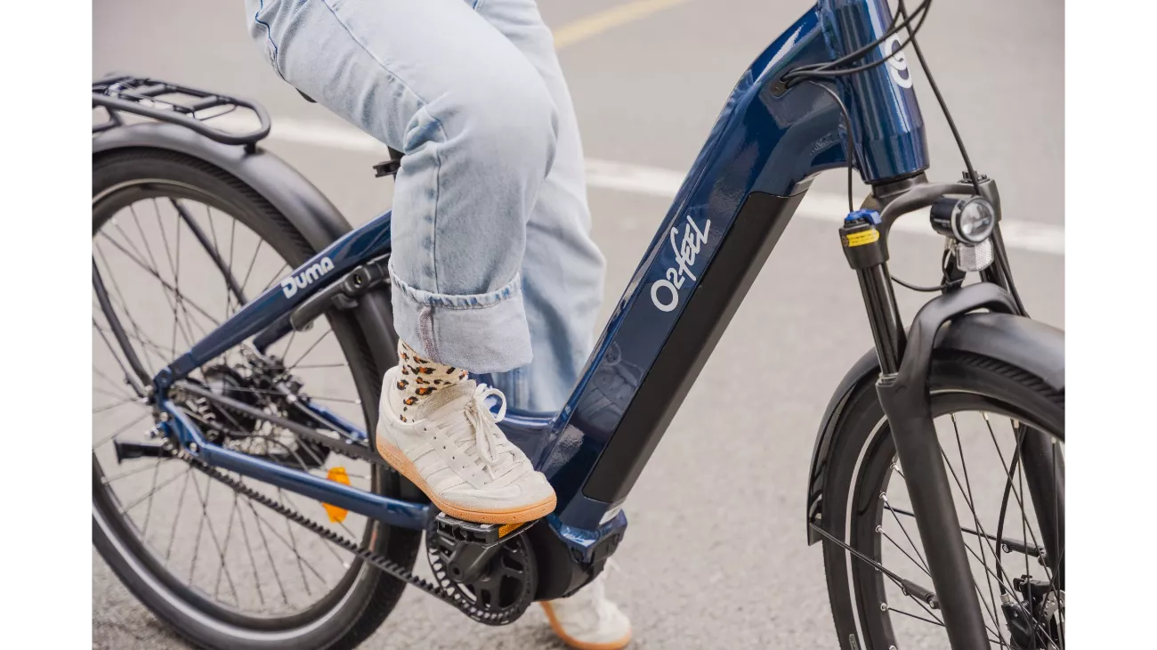 Vélo Électrique Urbain O2feel Duma 4 | Moteur 70 Nm, Autonomie 240 km, Shimano Acera | Les Équipiers