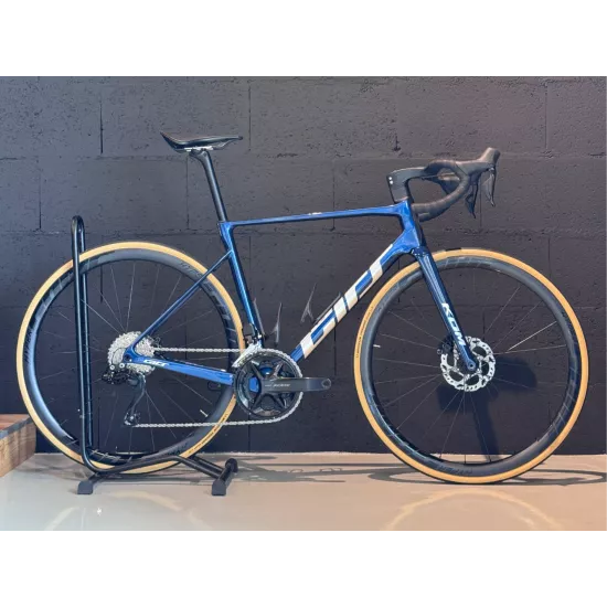 Girs KOM Shimano 105 Di2 - Montage à la carte | Les Équipiers