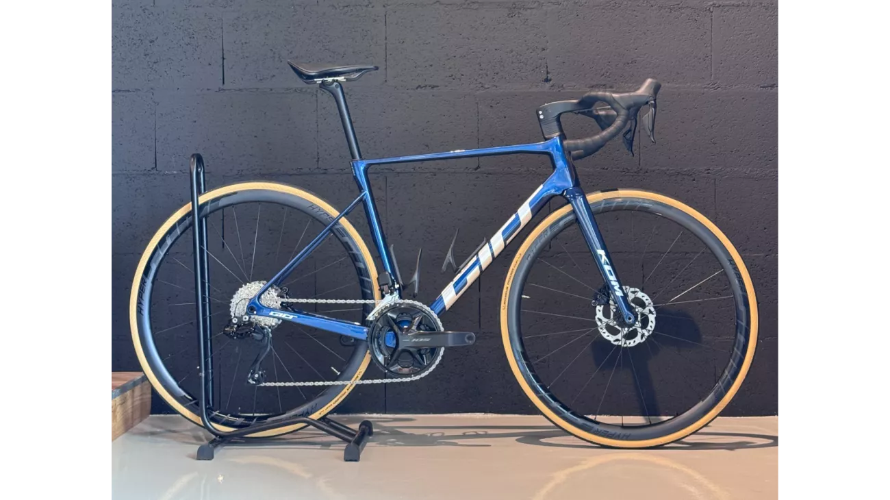 Girs KOM Shimano 105 Di2 - Montage à la carte | Les Équipiers