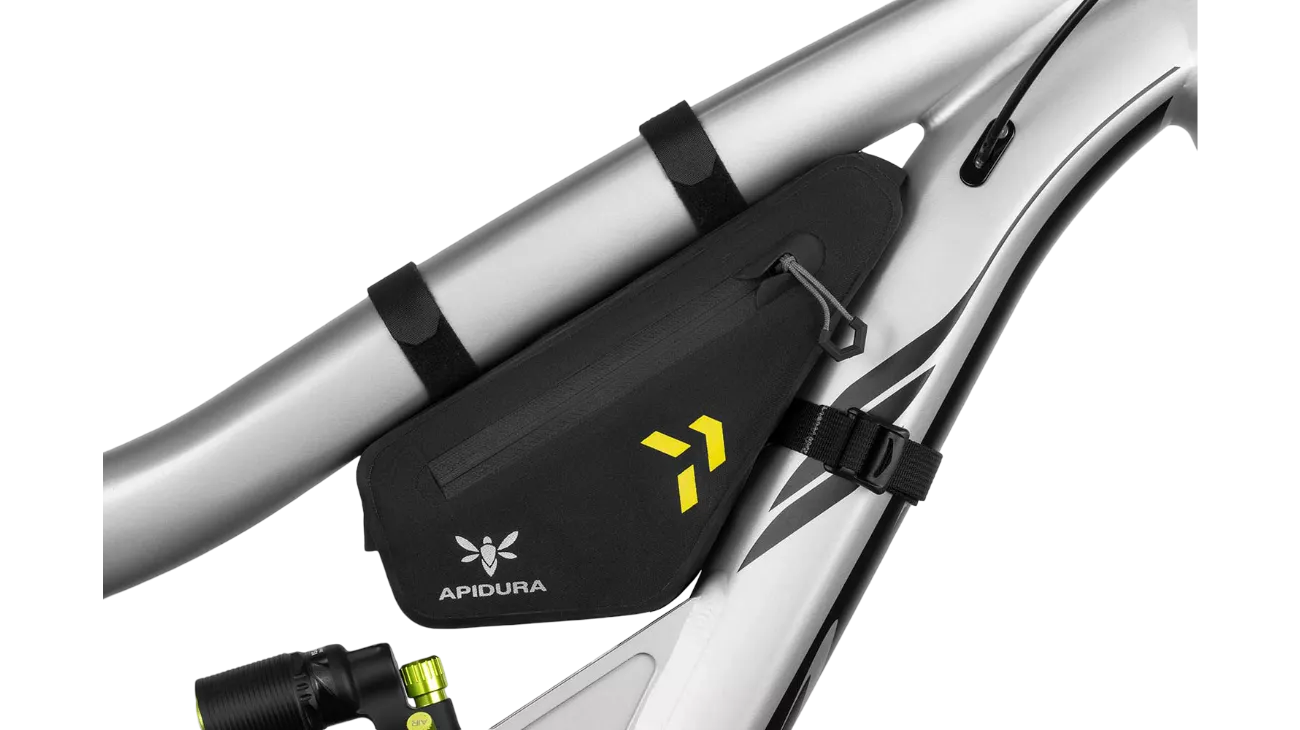 Sacoche de cadre Apidura Backcountry Frame Pack 1L - VTT, étanche 100 g | LesEquipiers.cc