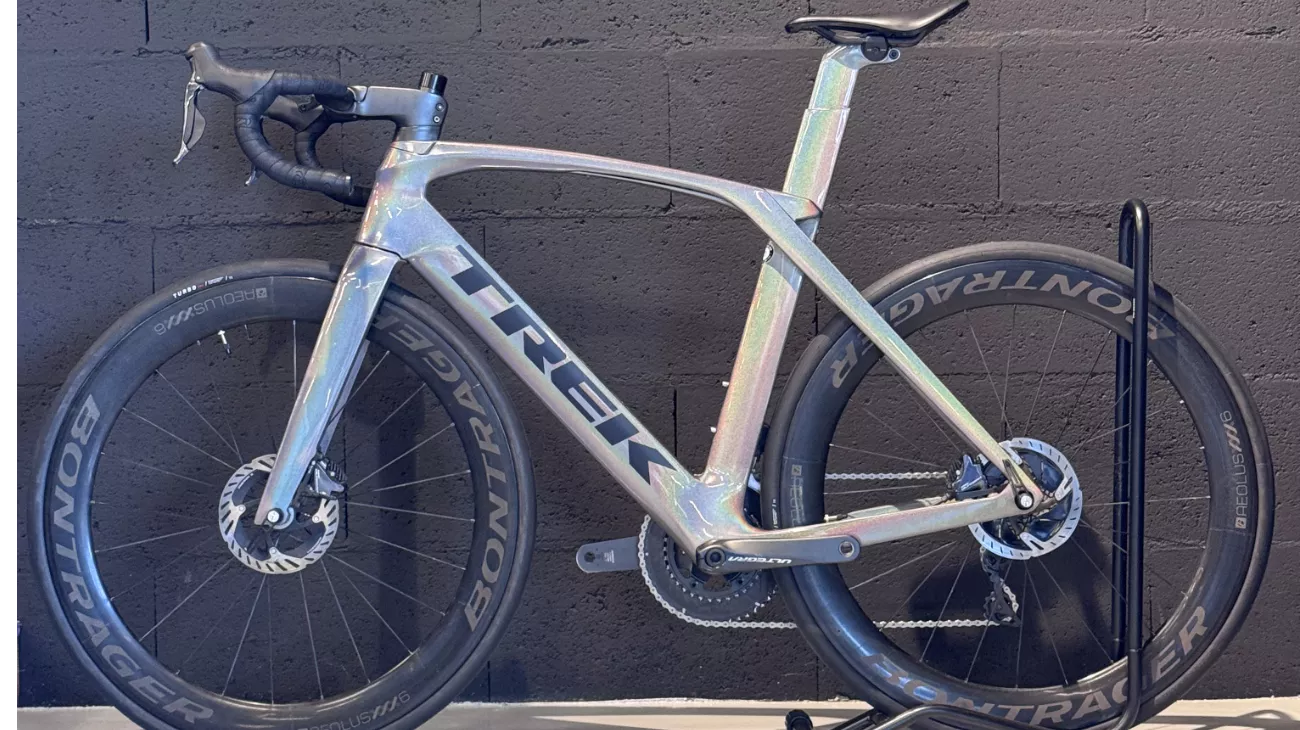 Trek Madone SLR Occasion Taille 56 Gris Iridescent Ultegra Di2 | LesÉquipiers
