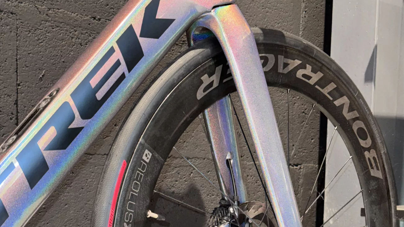 Trek Madone SLR Occasion Taille 56 Gris Iridescent Ultegra Di2 | LesÉquipiers