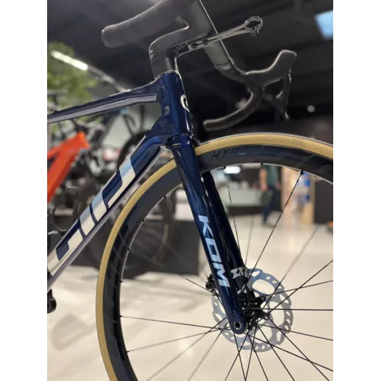 Girs KOM Shimano 105 Di2 - Montage à la carte | Les Équipiers