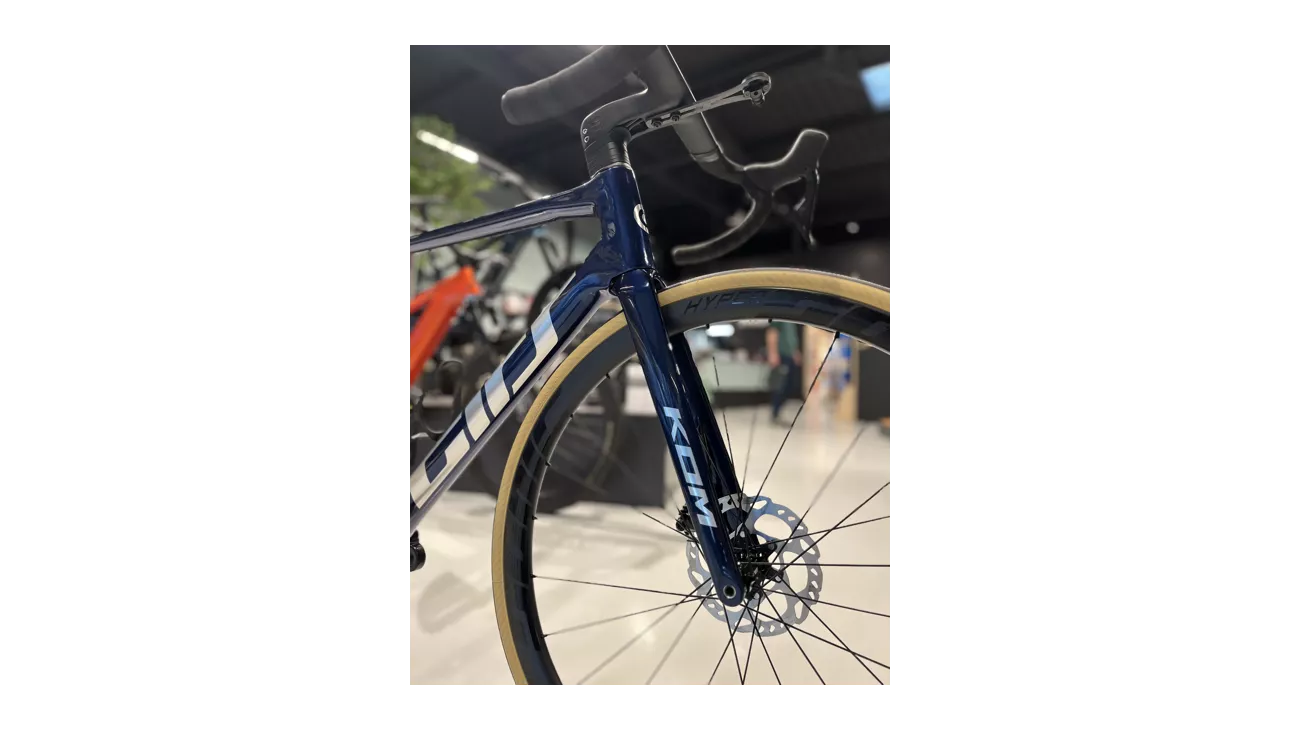 Girs KOM Shimano 105 Di2 - Montage à la carte | Les Équipiers