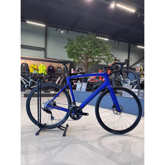 Specialized Roubaix SL8 Sport occasion reconditionné - Shimano 105 12v carbone