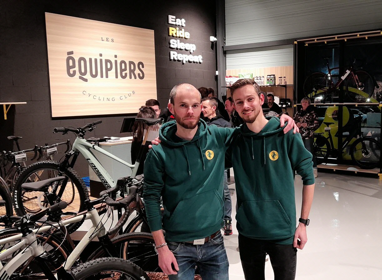 Grégory et Benjamin, deux frères passionés de vélos.